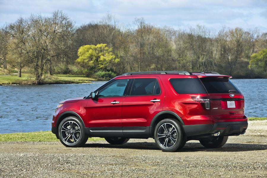 Ford Explorer Sport 2012 года  (фото 50 из 94)